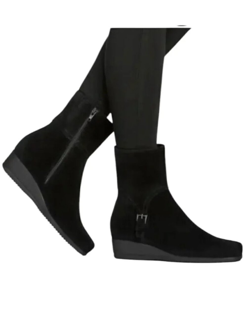 La Canadienne Sanford Black Suede Wedge Booties / Ankle Boots Sz 9, Like new!